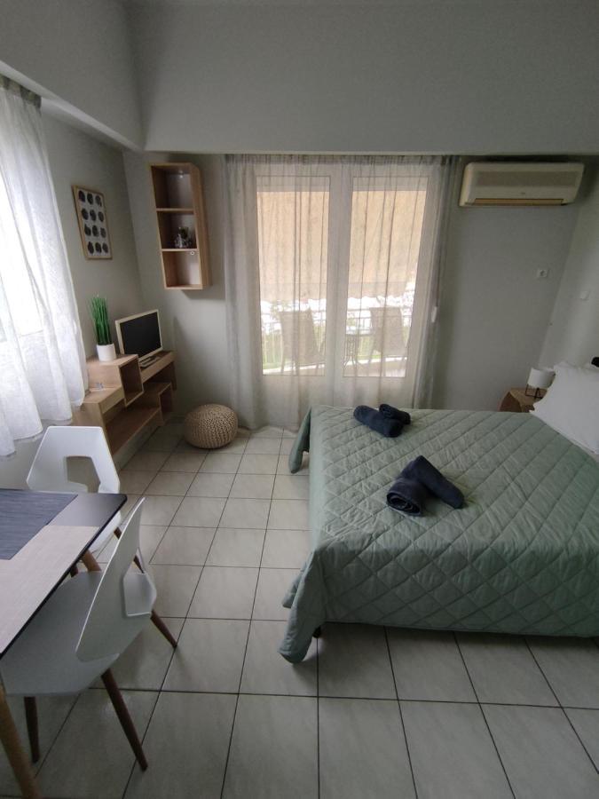 D&D Studio Apartment Pyrgos  Ngoại thất bức ảnh